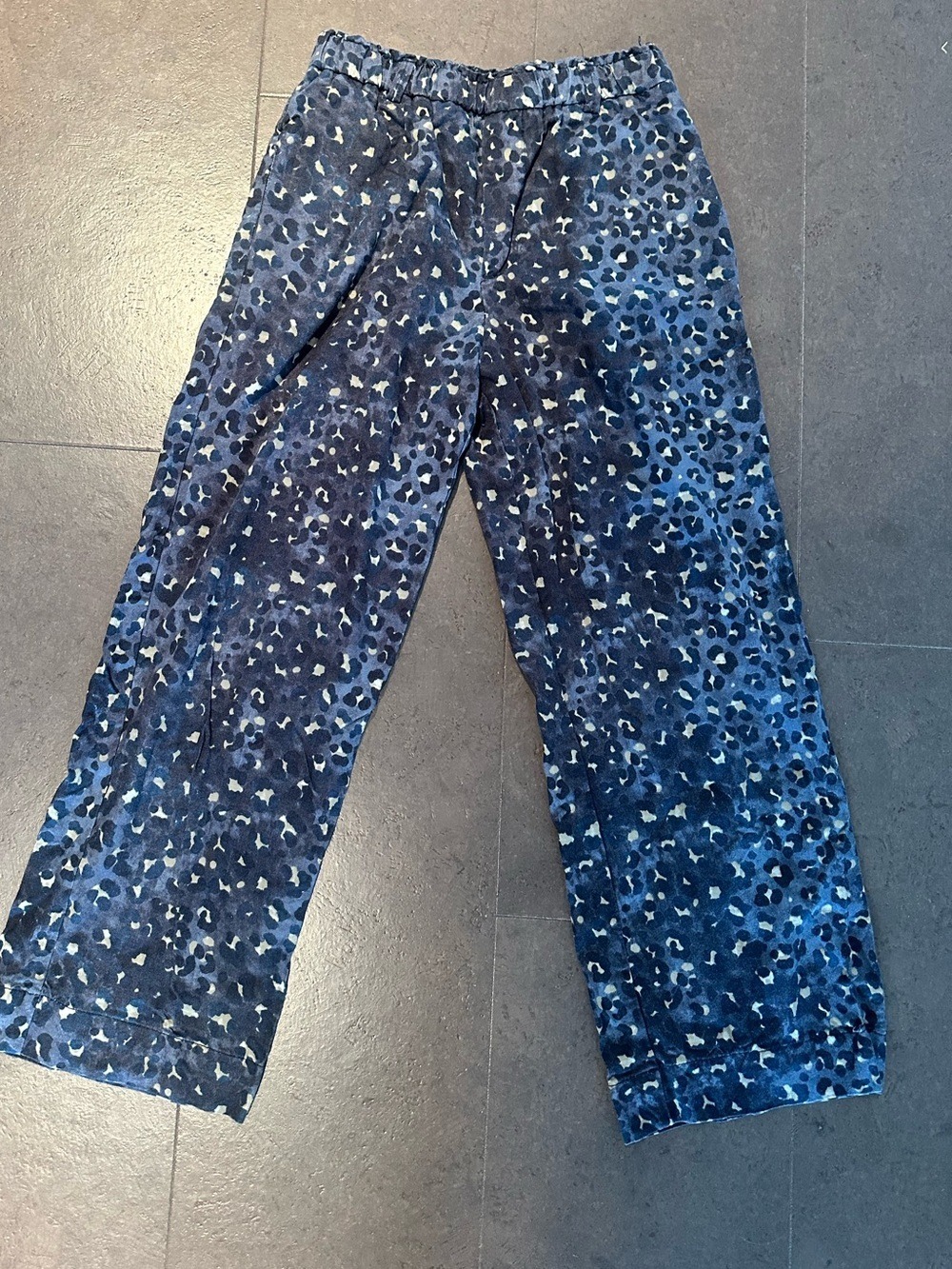 Zara Leopard-Print pants size 8